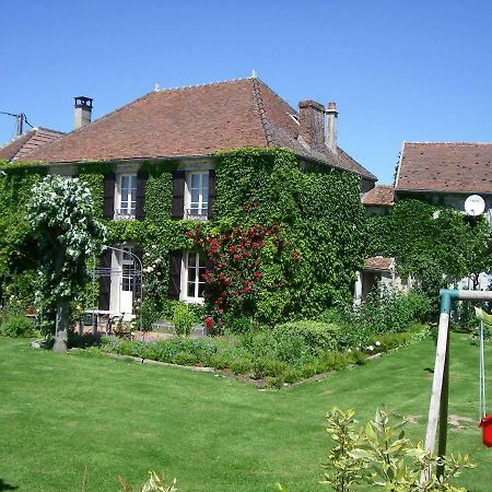 Bed and Breakfast La Ferme Le Merger La Ferté-Gaucher Exterior foto